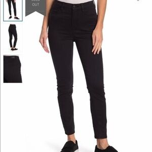 Black Skinny Jeans